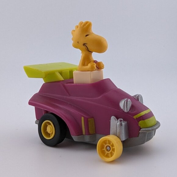 Peanuts 1972 mcdonalds toy - Picture 1 of 3